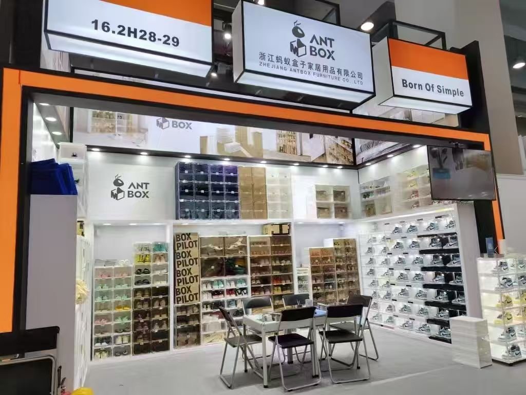 Patented-One-Piece-Foldable-Wardrobes-Quick-Assembly-ANTBOX