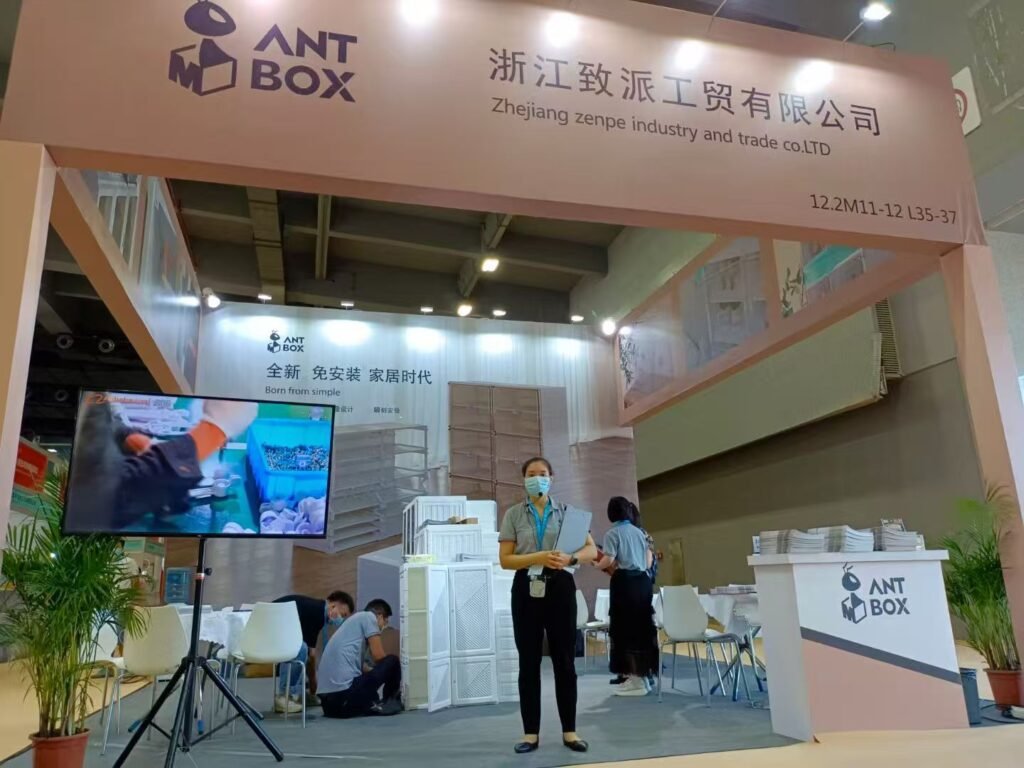 Space-Saving-No-Assembly-Closets-for-Modern-Homes-ANTBOX